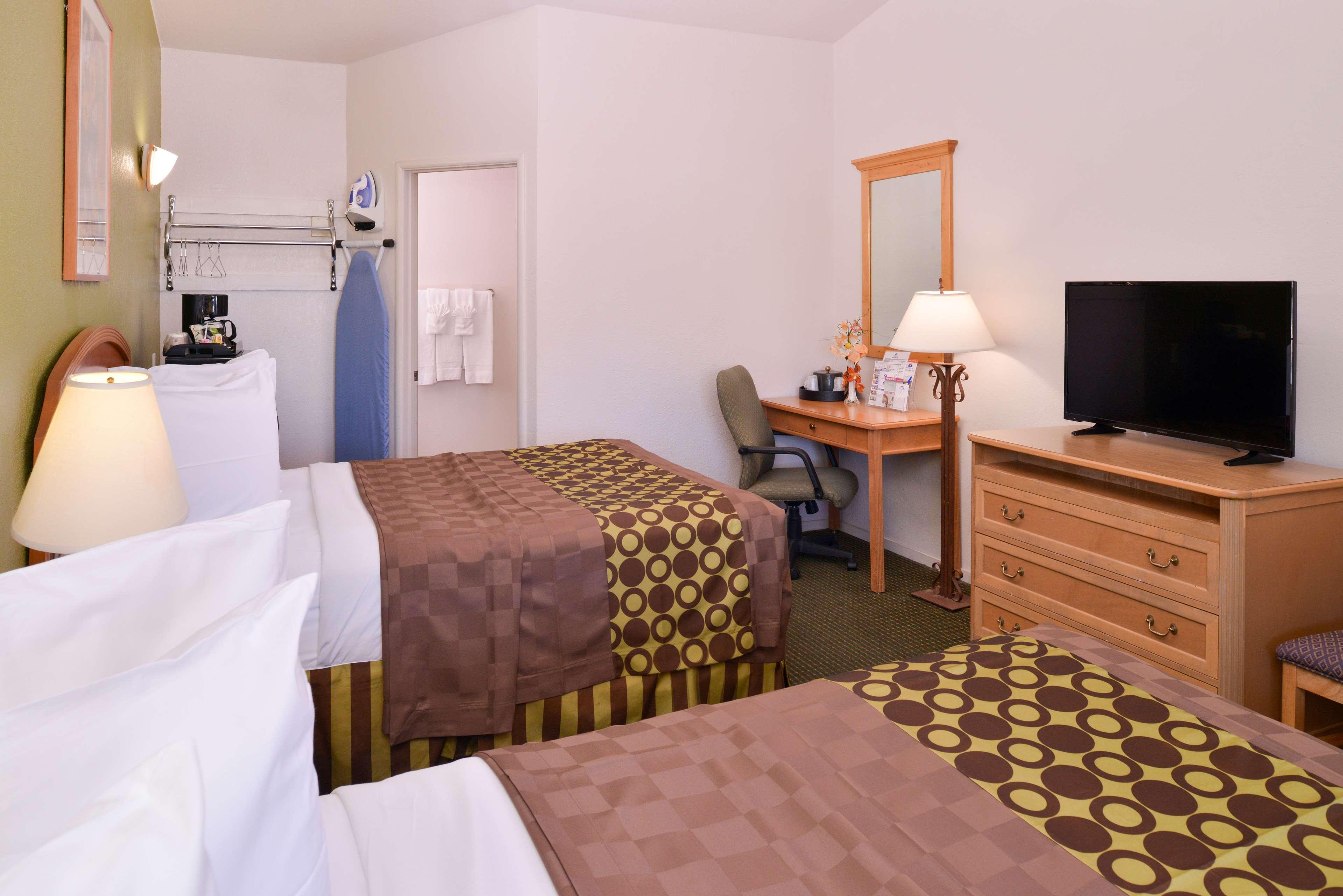 Americas Best Value Inn Los Banos Exterior photo