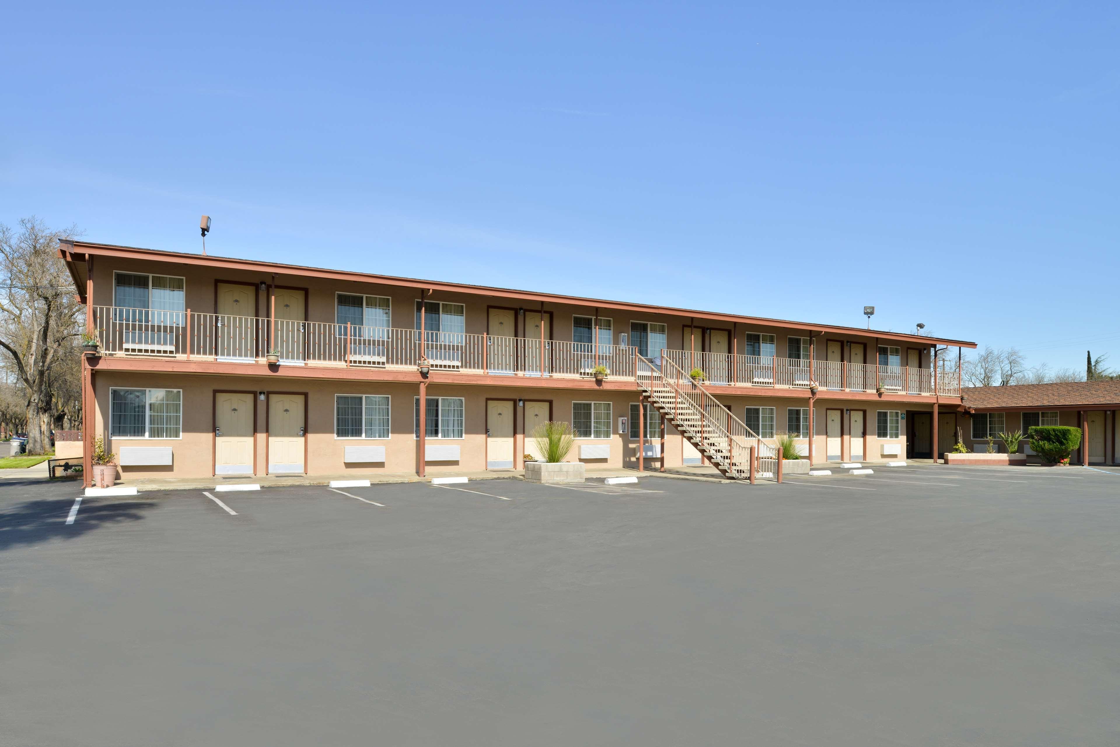 Americas Best Value Inn Los Banos Exterior photo